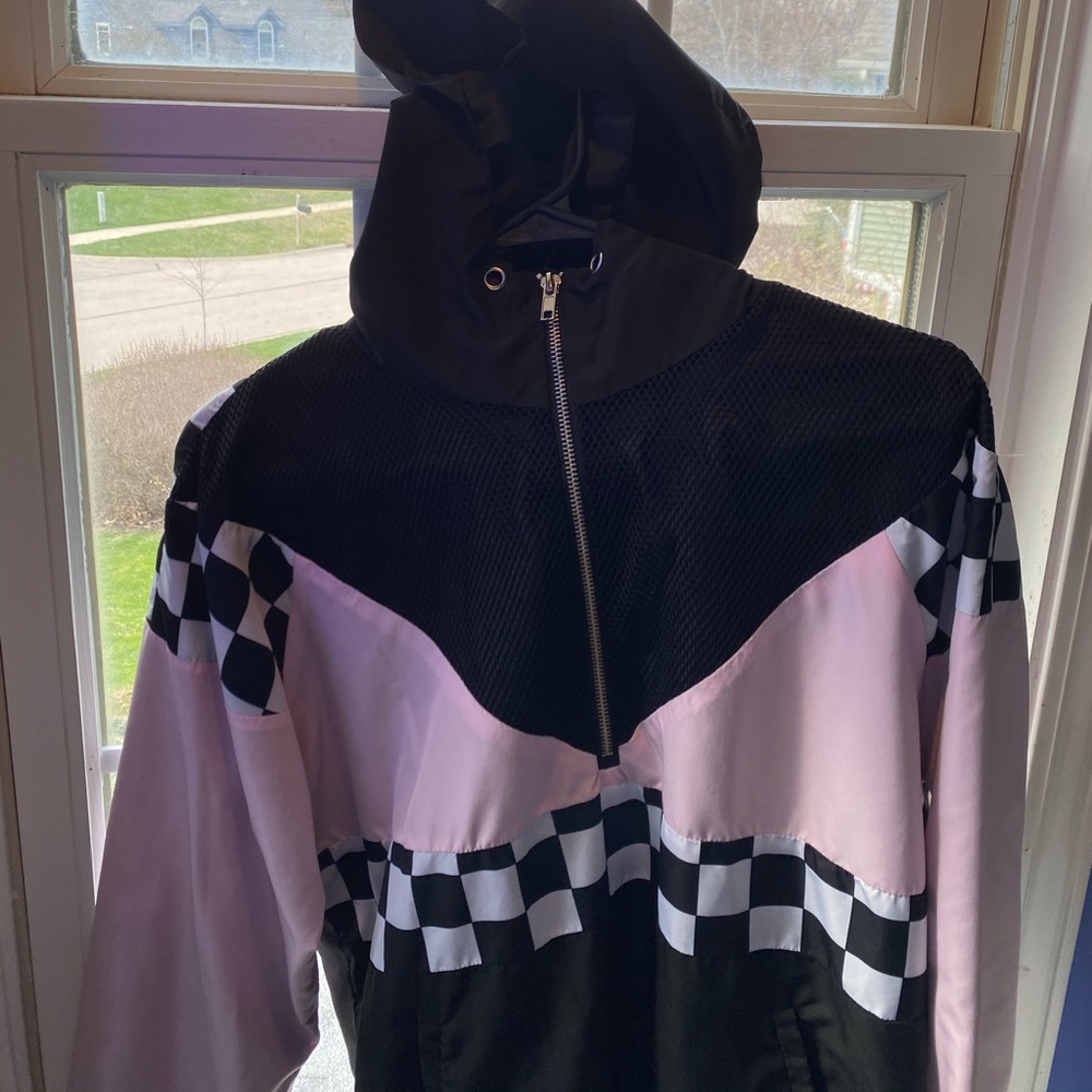 Half zip pink & checkered.
